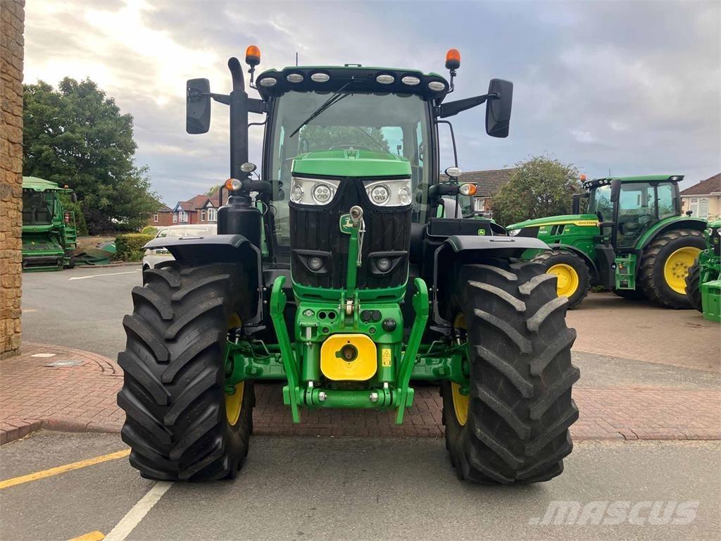 John Deere 6215R Traktorid