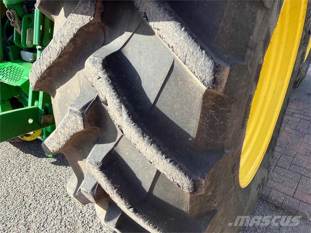 John Deere 6R 215 Traktorid