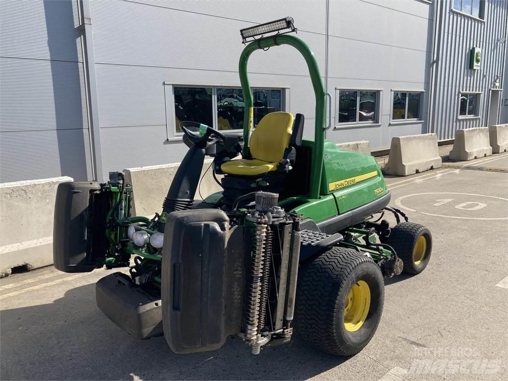 John Deere 7500AE Taga jalutatavad niidukid