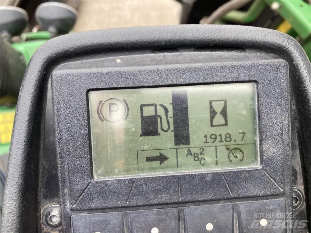 John Deere 7500AE Taga jalutatavad niidukid