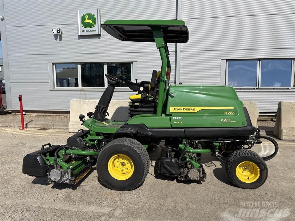 John Deere 7500AE Taga jalutatavad niidukid