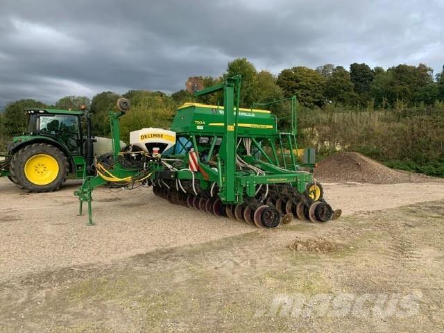 John Deere 750A Külvikud