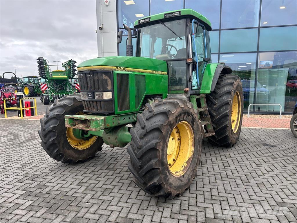 John Deere 7700 Traktorid