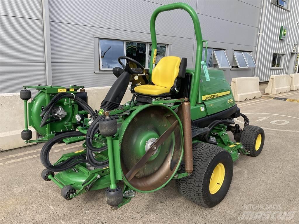 John Deere 9009A Taga jalutatavad niidukid