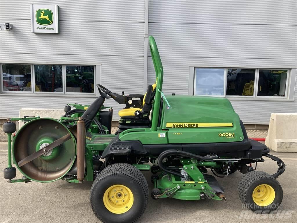 John Deere 9009A Taga jalutatavad niidukid