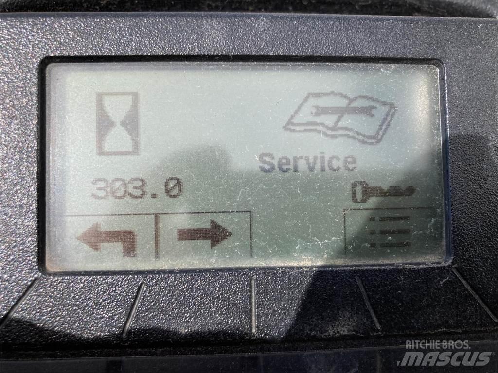 John Deere 9009A Taga jalutatavad niidukid