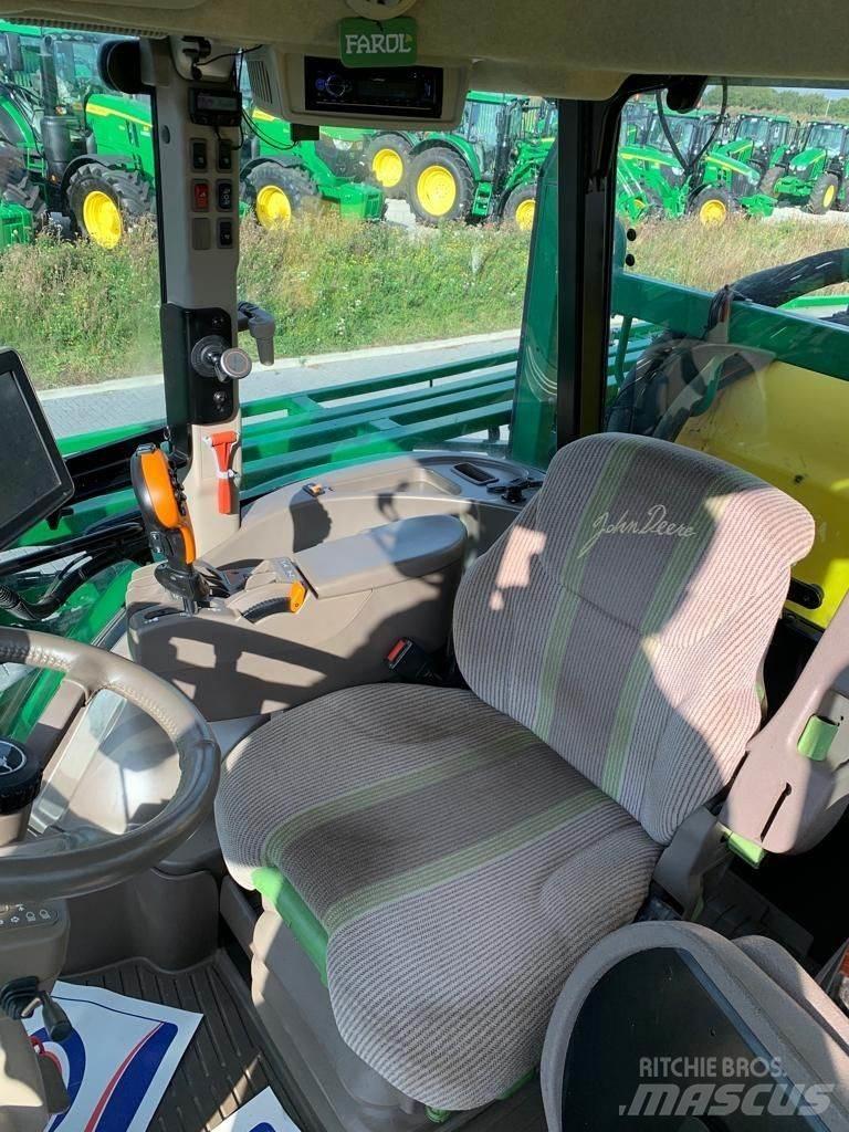 John Deere R4040i Iseliikuvad pritsid