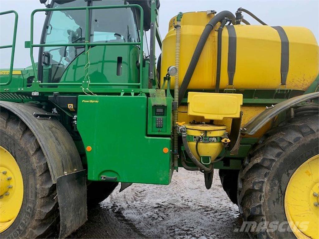 John Deere R4040i Iseliikuvad pritsid