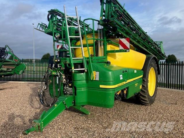 John Deere R962I Iseliikuvad pritsid