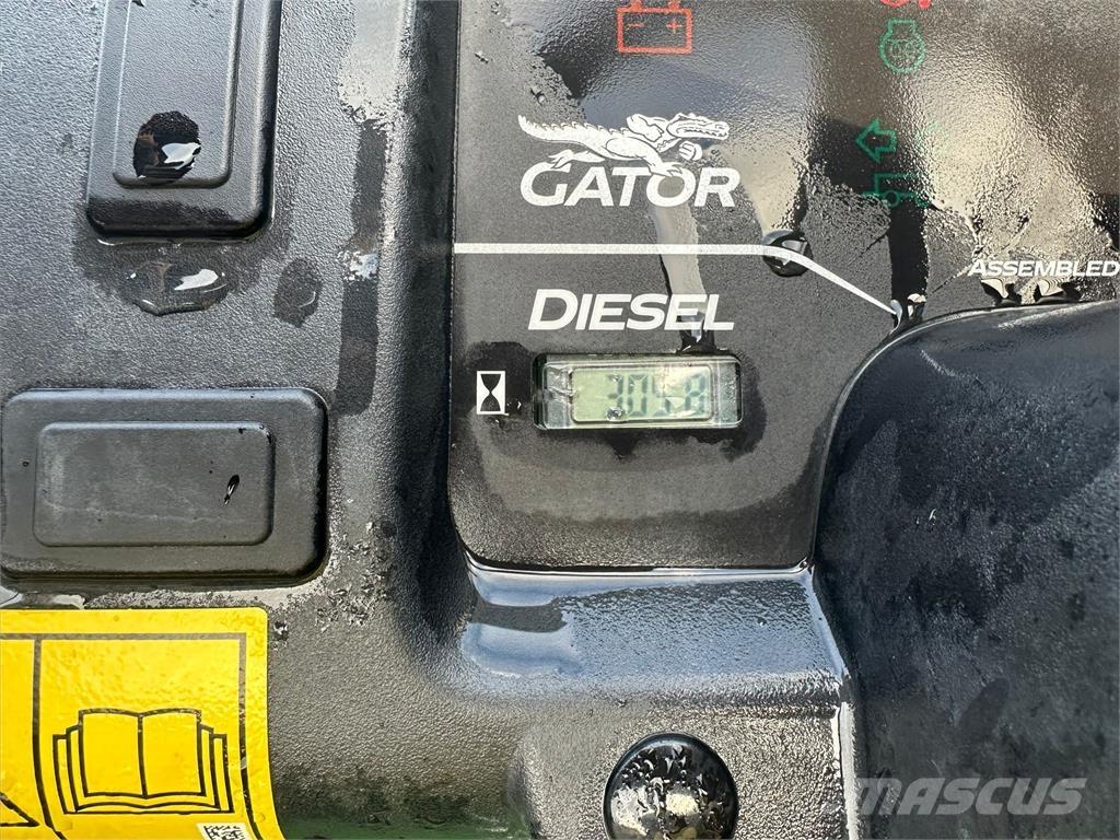 John Deere TH6x4 Kommunaalteenuste tehnika