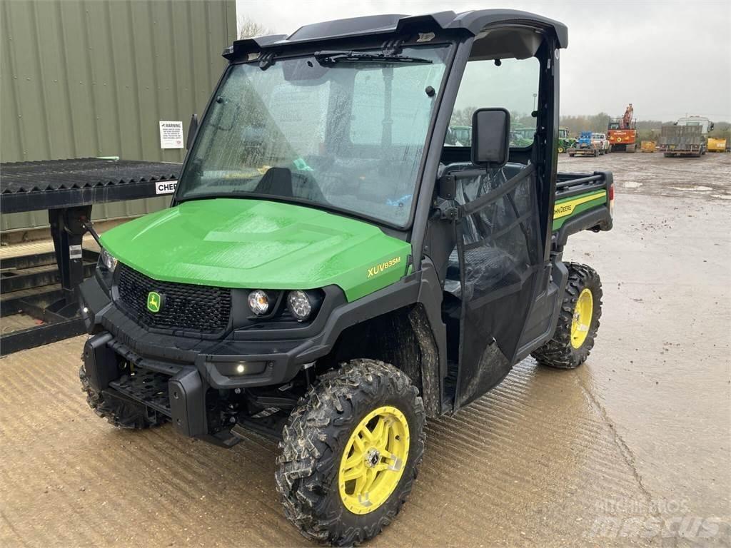 John Deere XUV835M Kommunaalteenuste tehnika