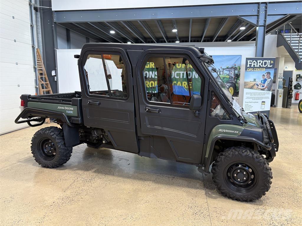John Deere XUV855M S4 Kommunaalteenuste tehnika