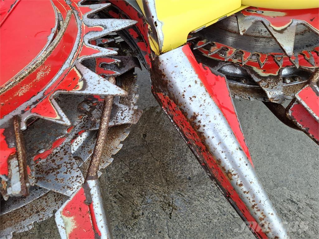 Kemper 390 Plus Silokombainid