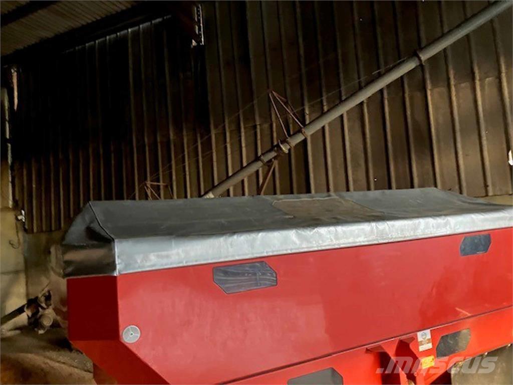 Kuhn Axis 30.1 Väetisekülvikud pihustiga
