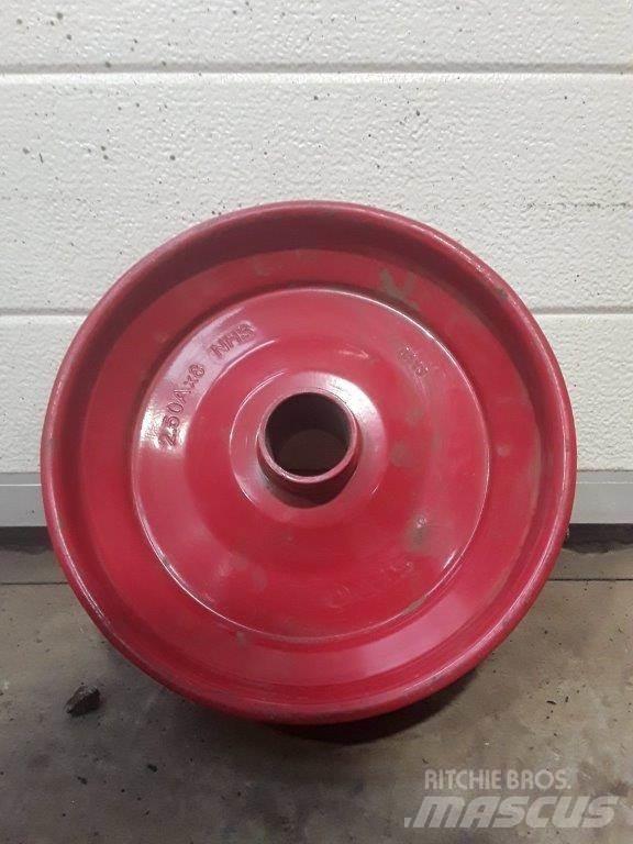  Misc. Red Rim Rehvid, rattad ja veljed