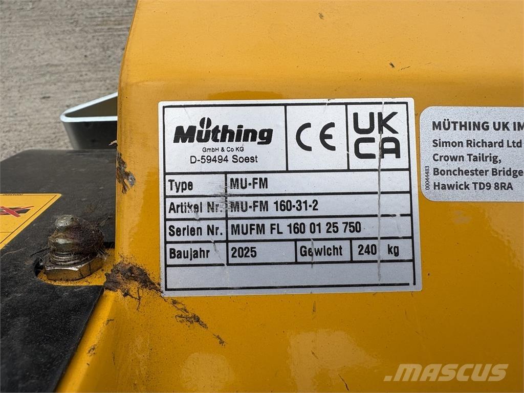 Muthing MU-FM160 Esi ja taganiidukid