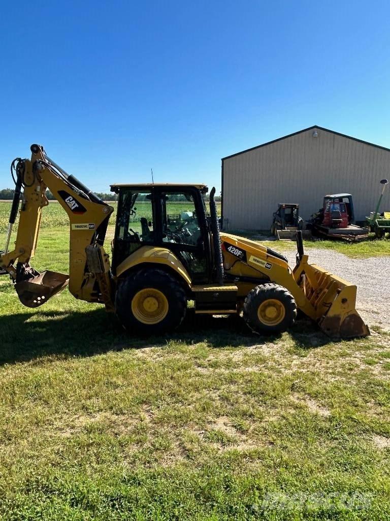 CAT 420 F2 ST Ekskavaatorlaadurid