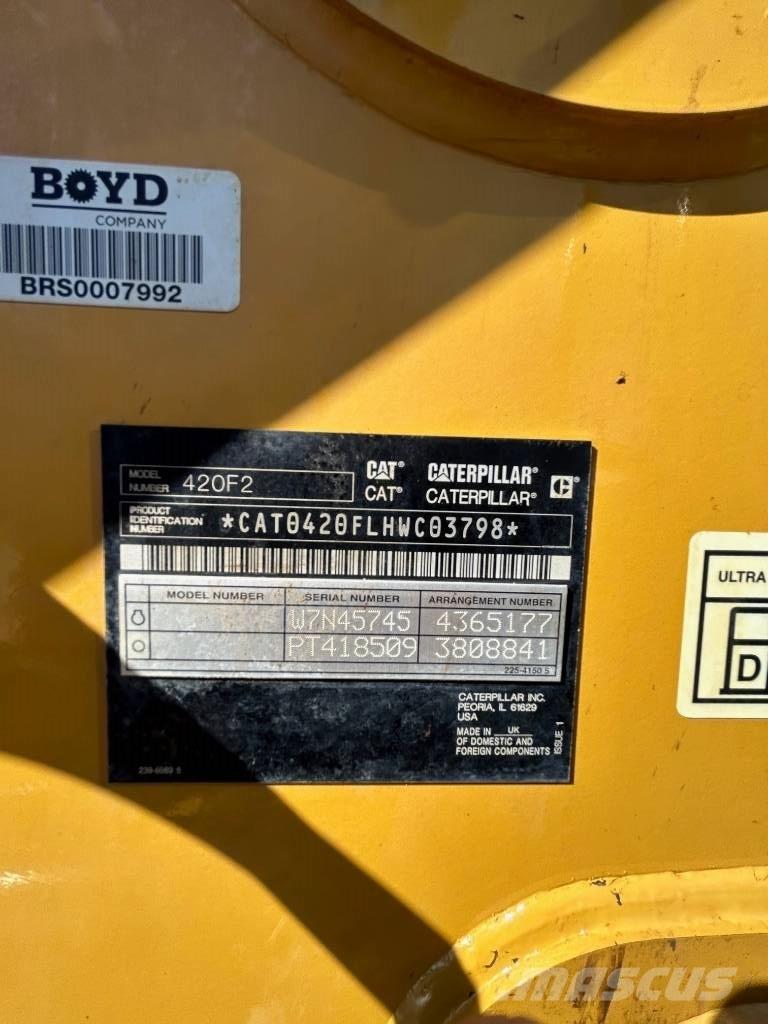 CAT 420 F2 ST Ekskavaatorlaadurid
