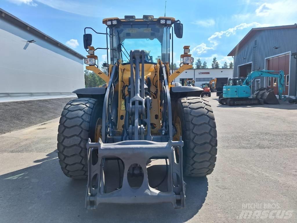 Volvo L90H Rataslaadurid
