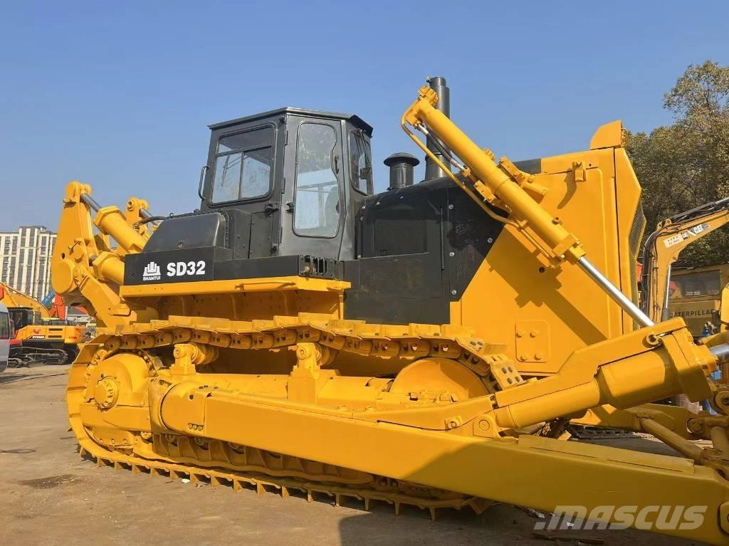 Shantui SD 32 Buldooserid