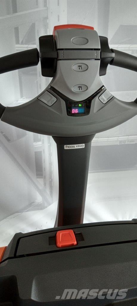 Toyota LWE 160 Järelkäidavad virnastajad