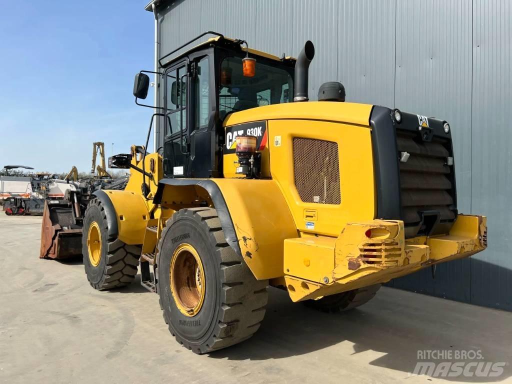 CAT 930K Rataslaadurid