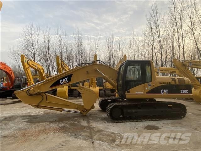 CAT 320C Roomikekskavaatorid