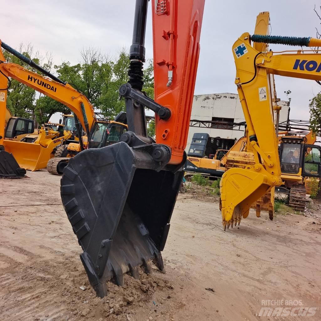 Doosan DX300 Roomikekskavaatorid