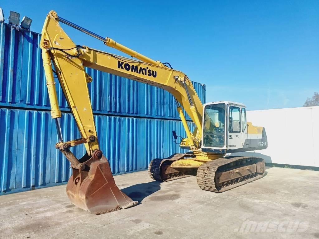 Komatsu PC 210-5 Roomikekskavaatorid