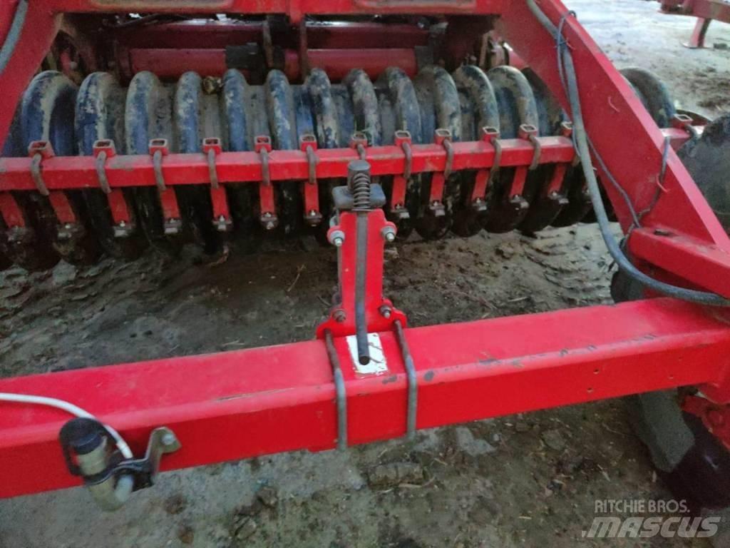 Horsch JOCKER 12 RT Randaalid