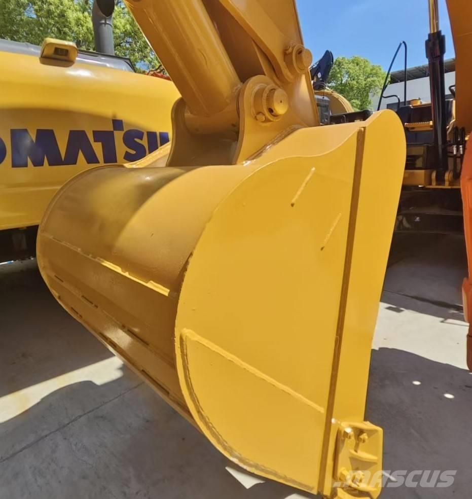 CAT 320 D Roomikekskavaatorid