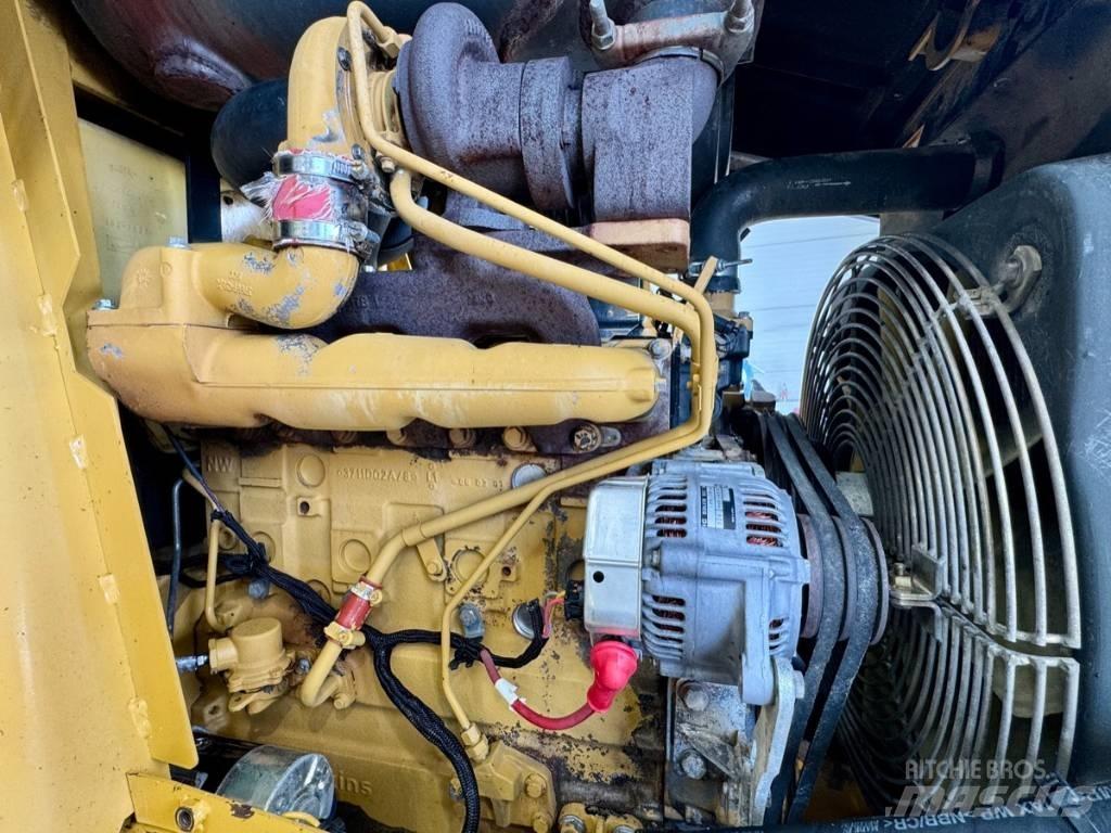 CAT 432 D Ekskavaatorlaadurid