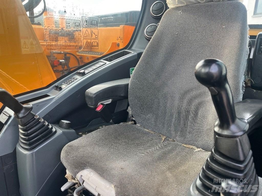 Hyundai HX 145 LCR Roomikekskavaatorid