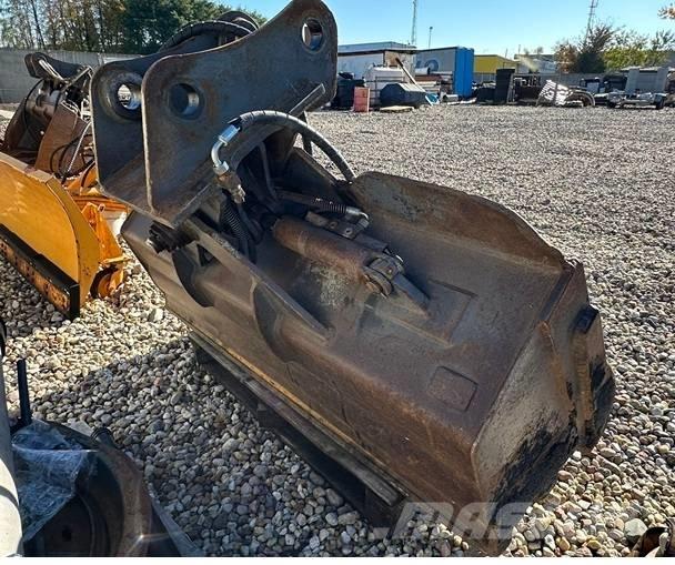 Komatsu PW160-7EO Ekskavaatorikopad ja lisaseadmed