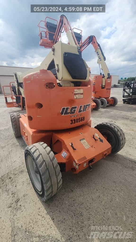 JLG E 450 AJ Iseliikuvad poomtõstukid