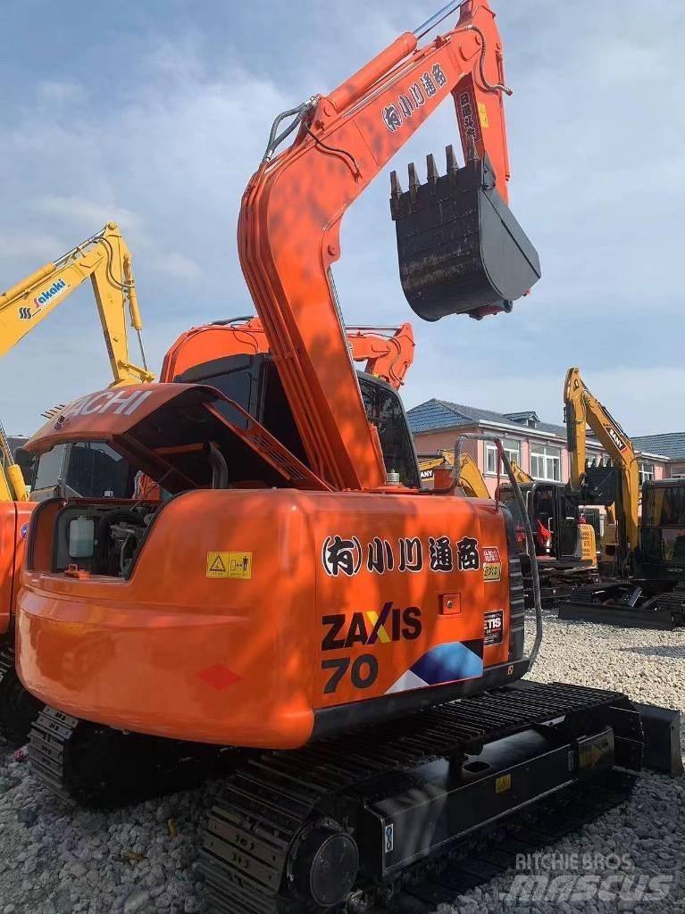 Hitachi ZX 70 Roomikekskavaatorid