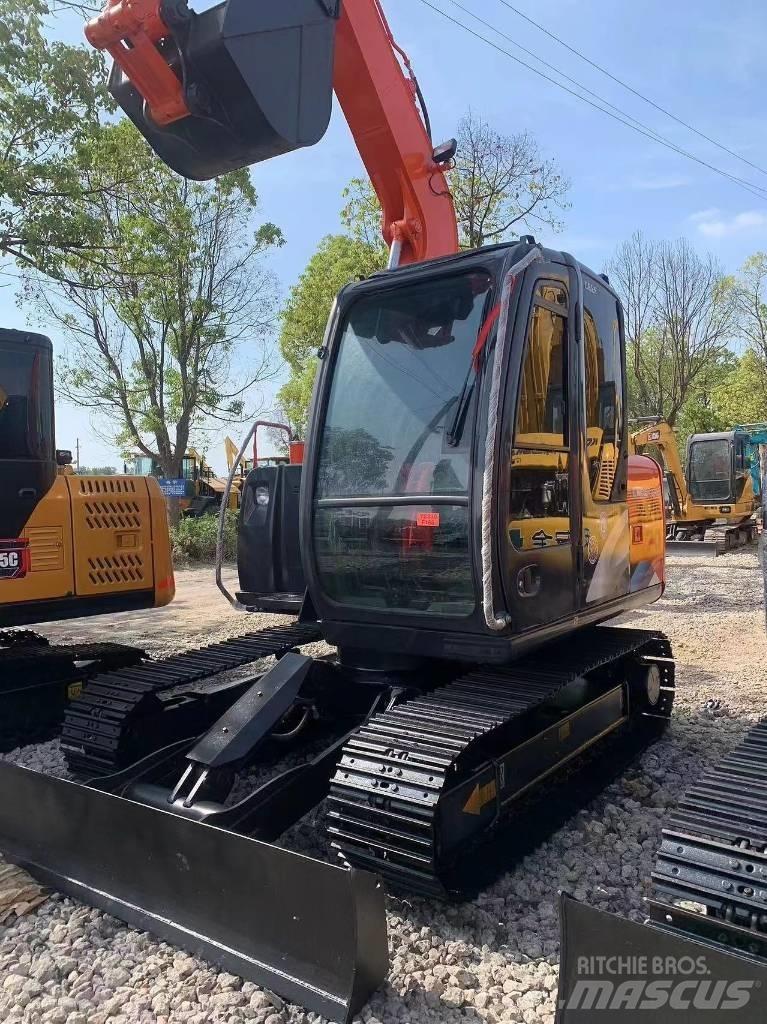 Hitachi ZX 70 Roomikekskavaatorid