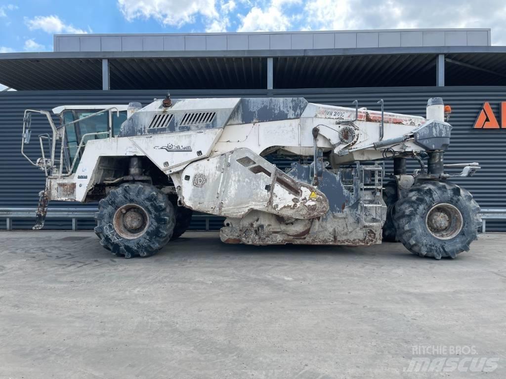 Wirtgen WR 240I Asfaldi taaskasutuse masinad