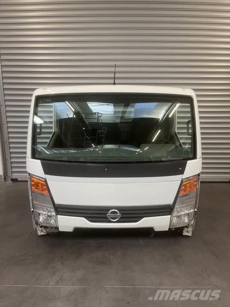 Nissan Cabstar Kabiinid