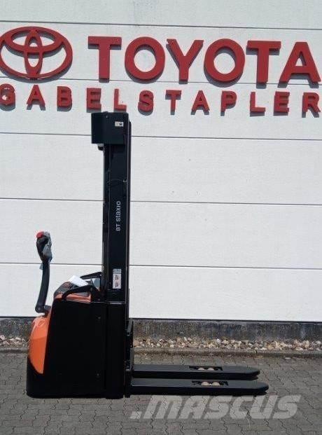 Toyota SWE160L Järelkäidavad virnastajad