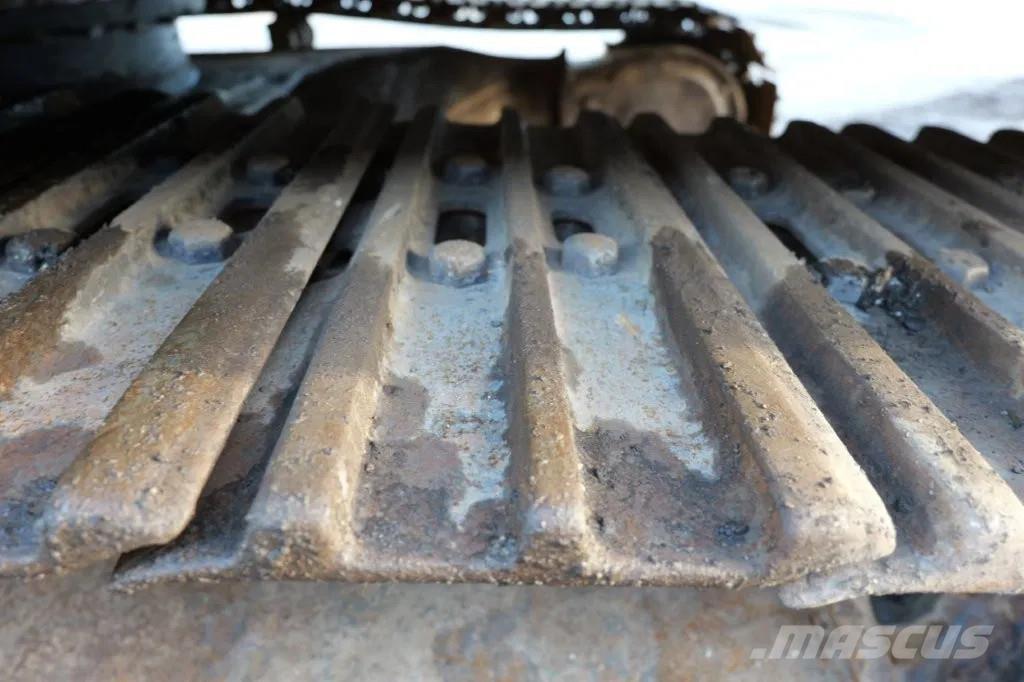 Doosan DX300LC Roomikekskavaatorid