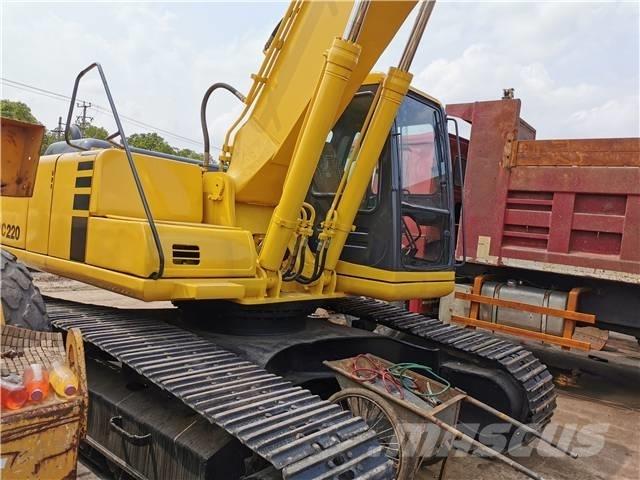 Komatsu PC 220-8 Roomikekskavaatorid