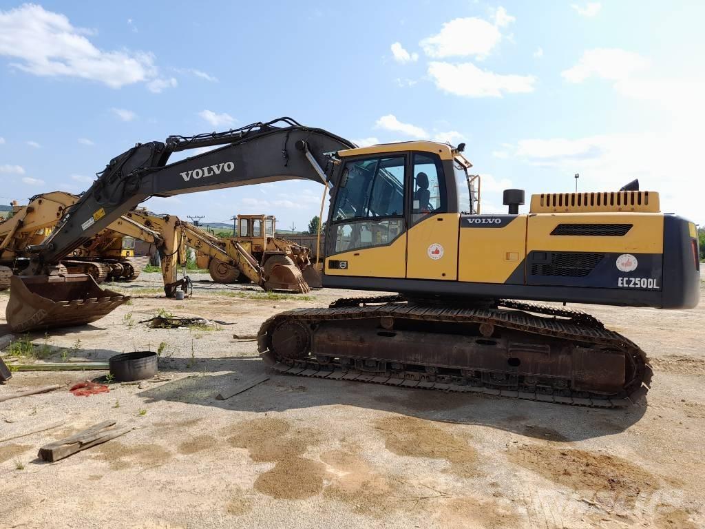 Volvo EC 250 D L Roomikekskavaatorid