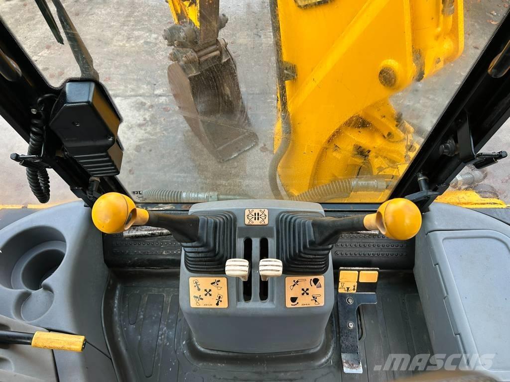 JCB 4 CX Ekskavaatorlaadurid