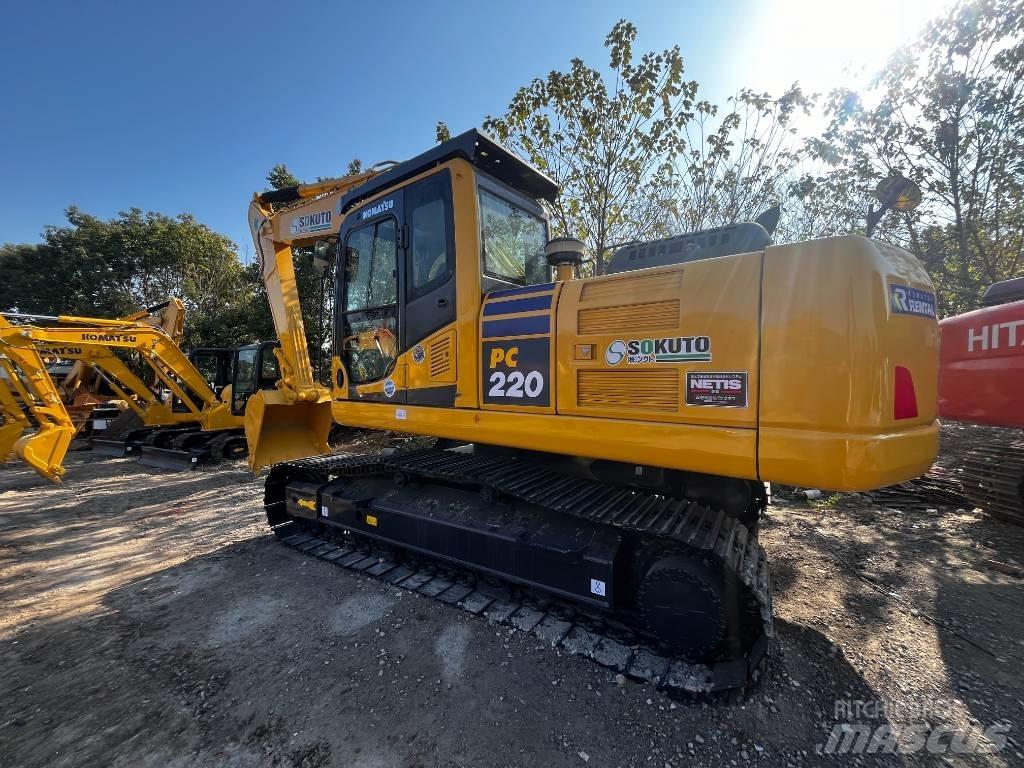 Komatsu PC 220 Roomikekskavaatorid