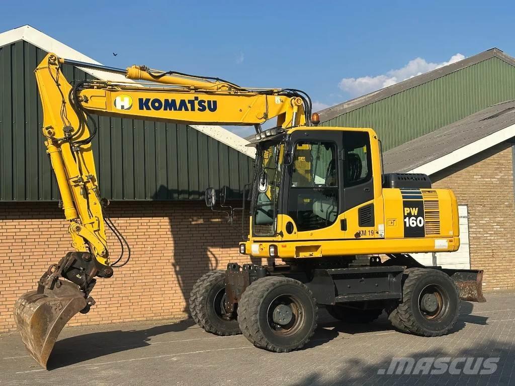 Komatsu PW160-8 Ratasekskavaatorid