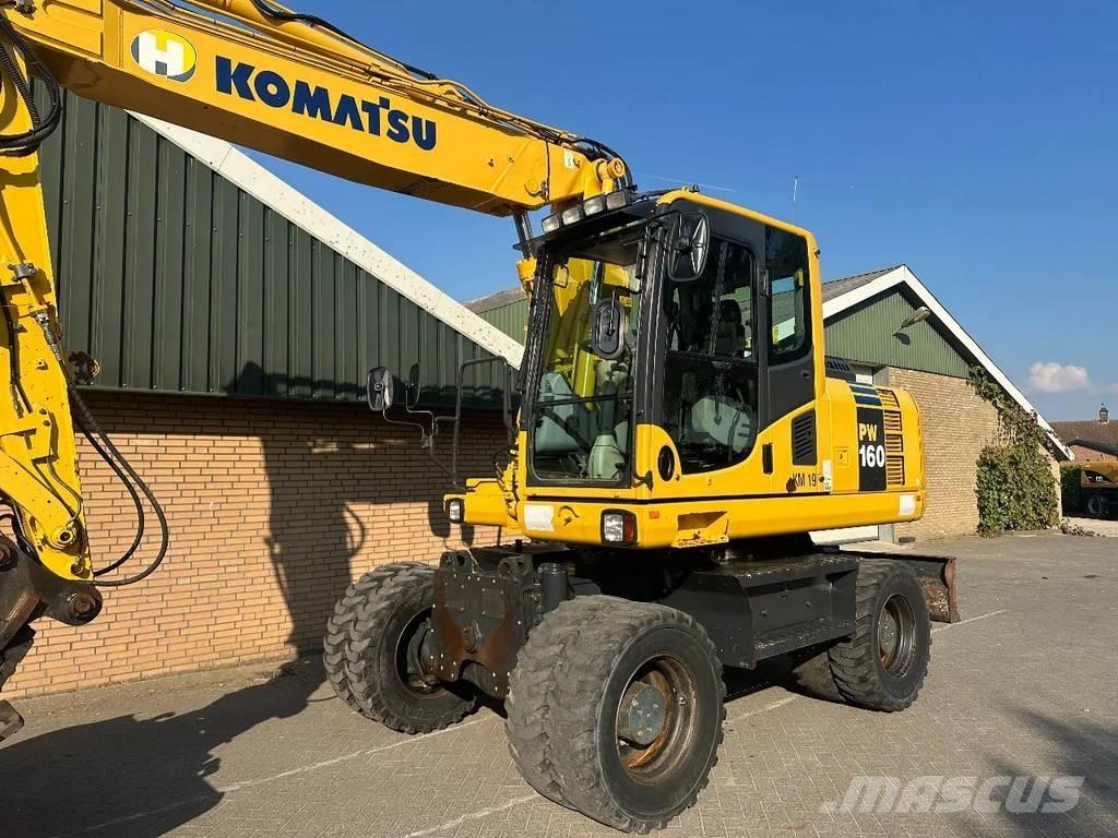 Komatsu PW160-8 Ratasekskavaatorid