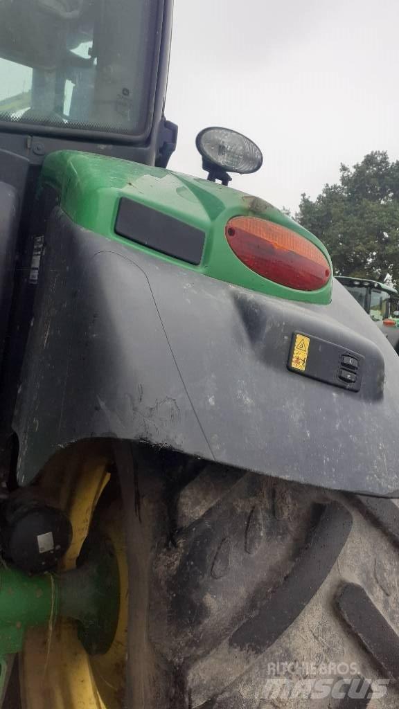 John Deere 6130 R Traktorid