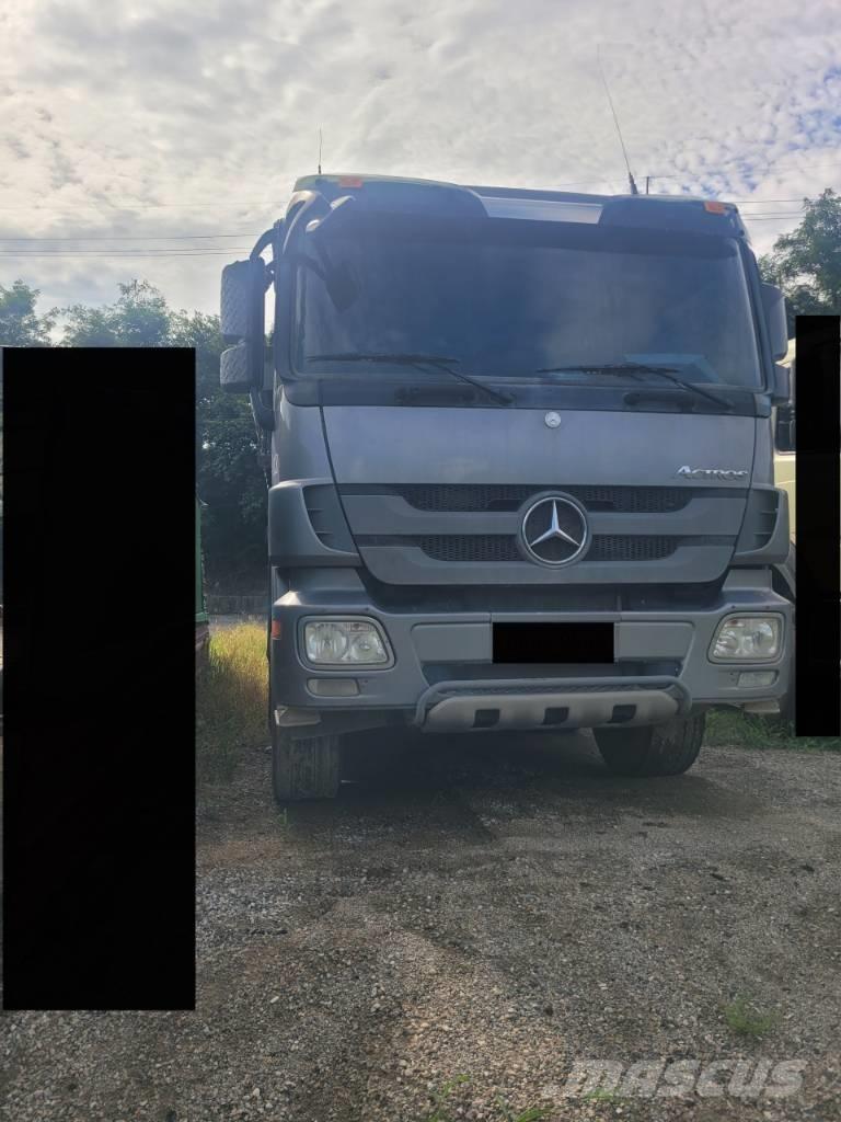 Mercedes-Benz 3848 Väikekallurid