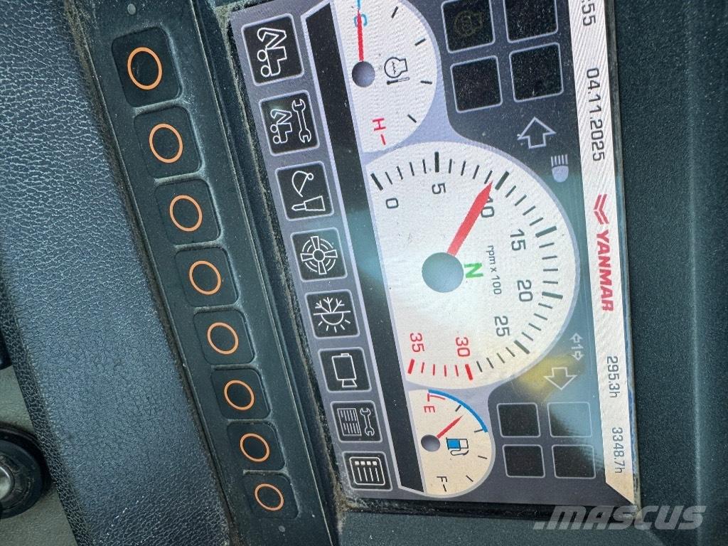 Yanmar B95W (40576) Ratasekskavaatorid